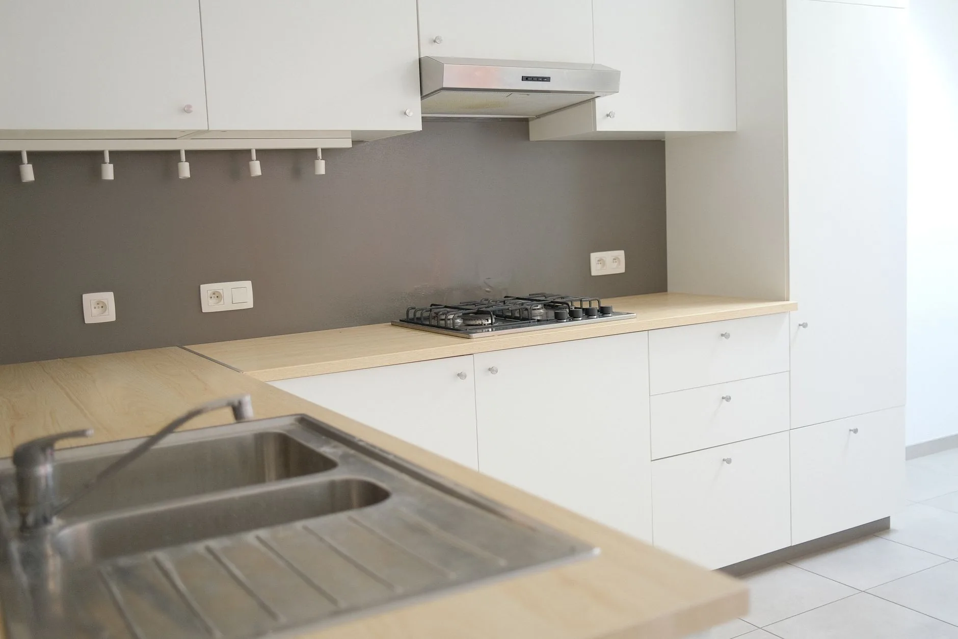 Cuisine équipée sur mesure à Anderlues
